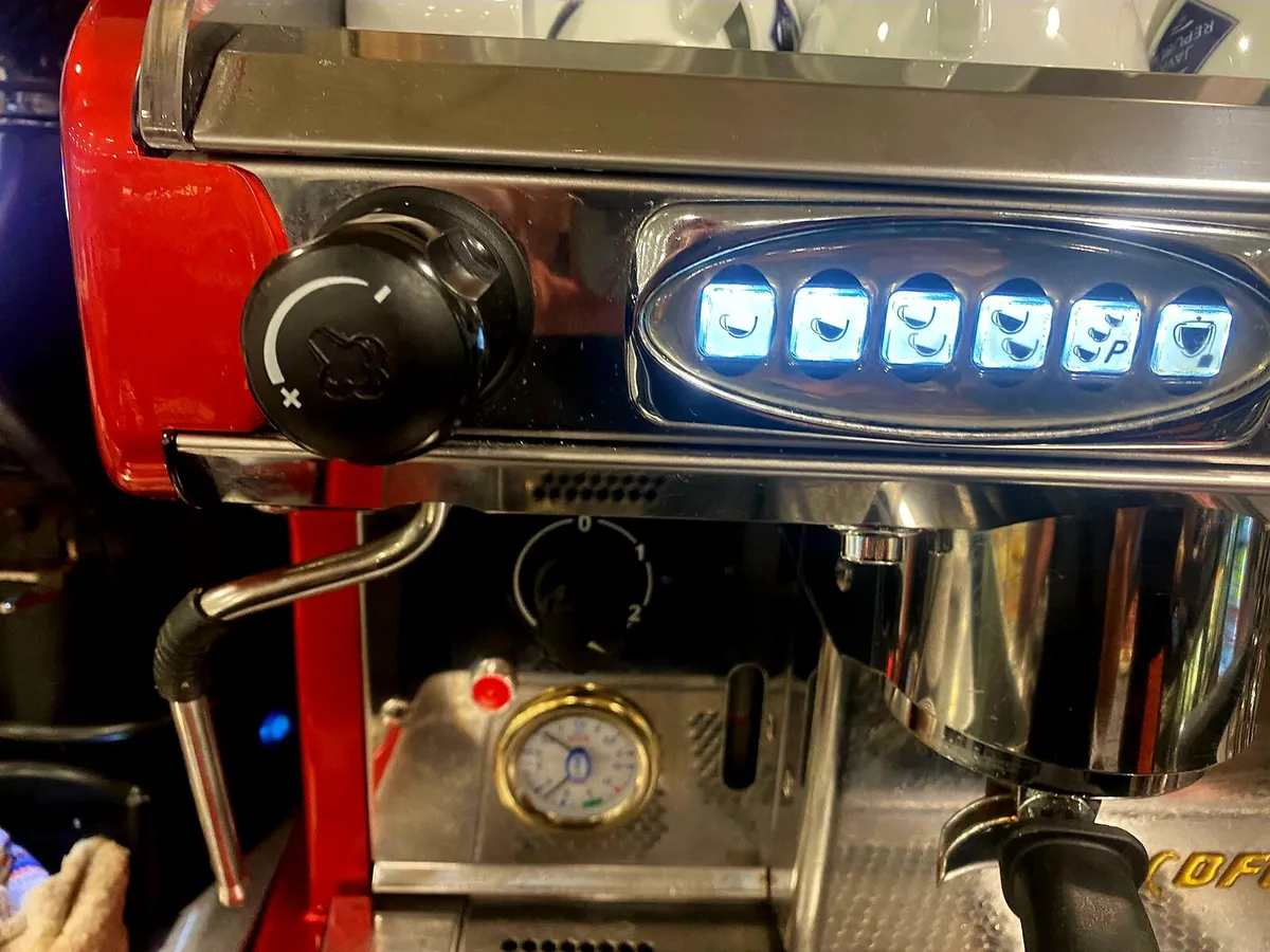Coffe machine and grinder - Image 4