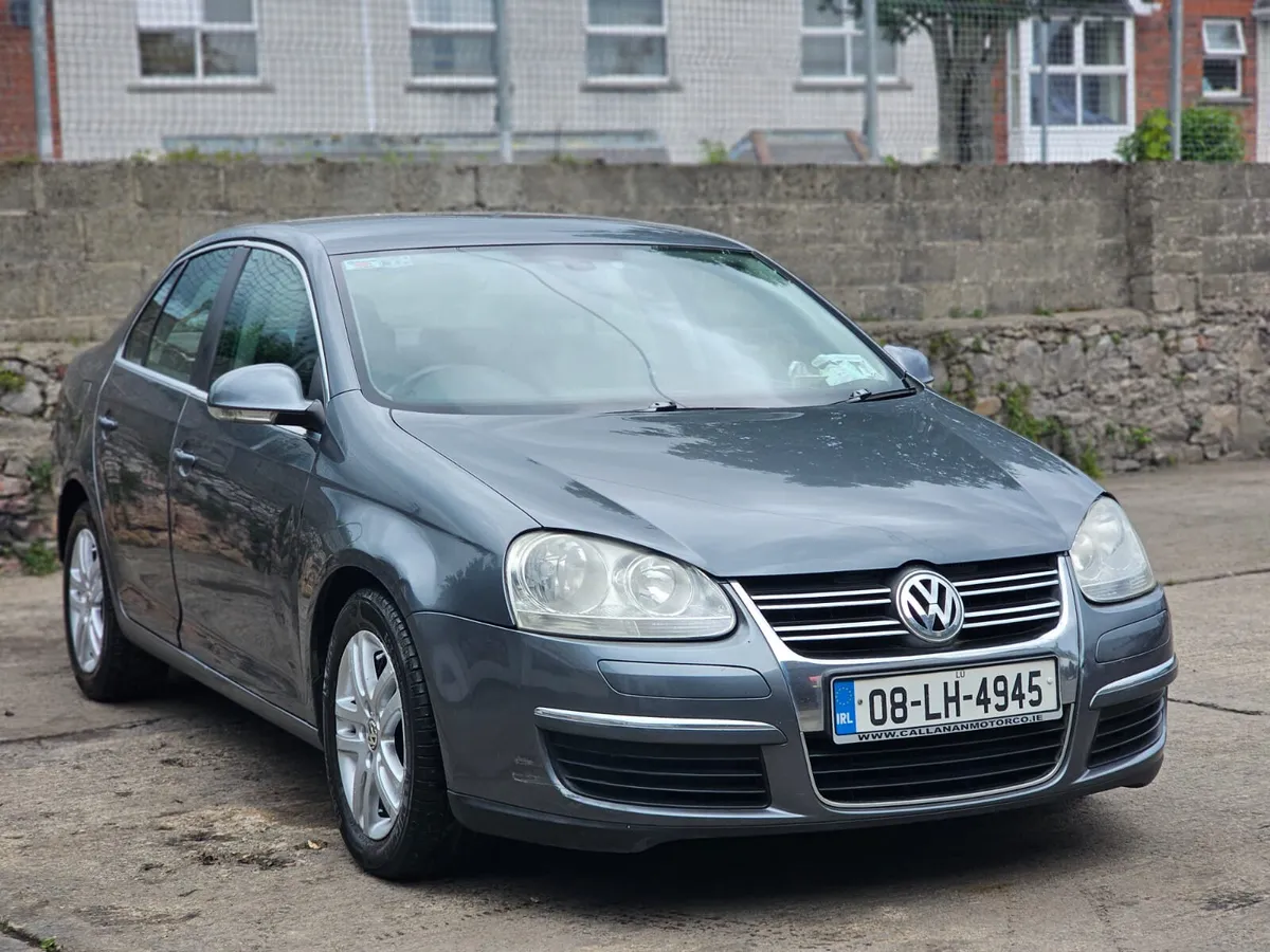 Volkswagen Jetta Automatic Diesel - Image 3