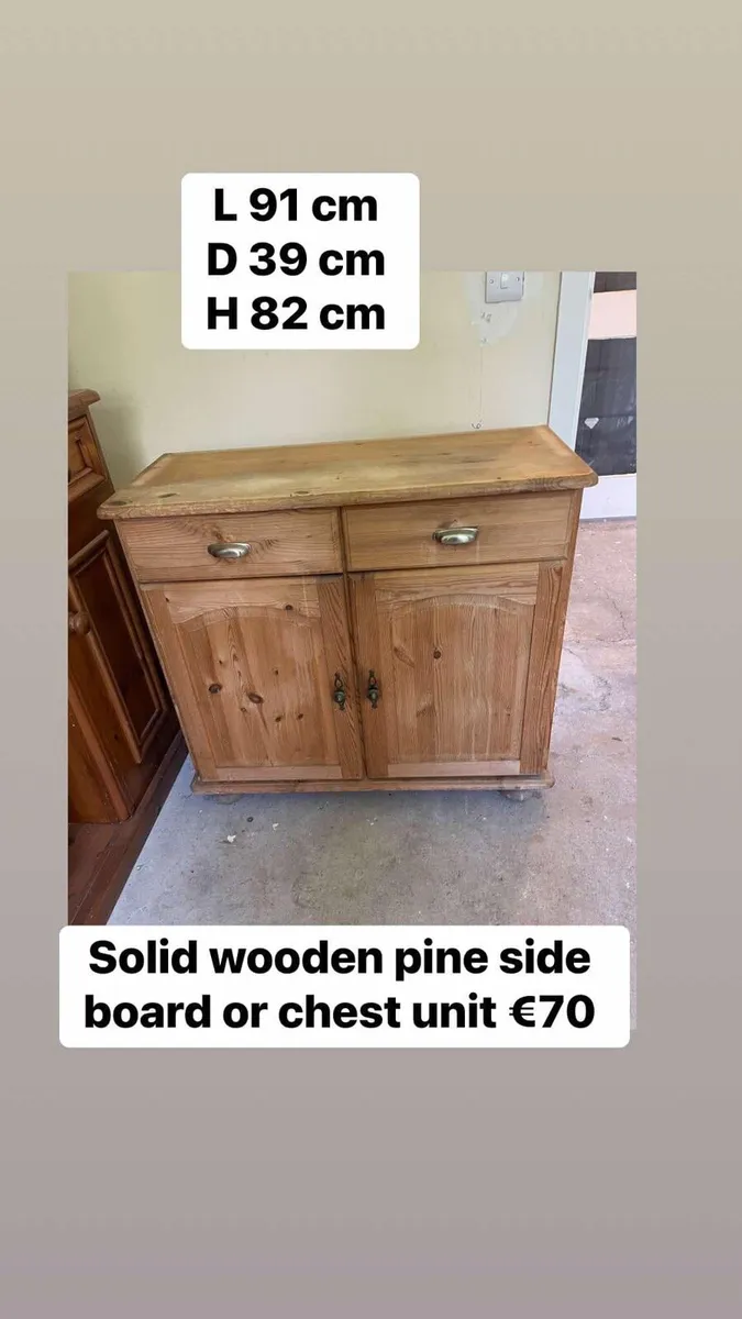 Pine side board unit