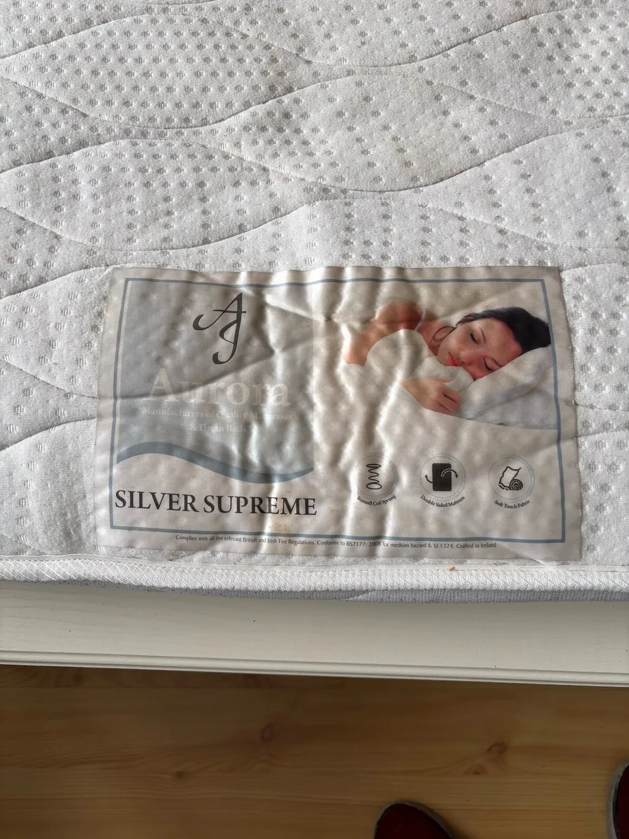 Single bed - Image 2