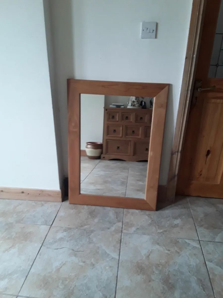 Large heavy mirror pine frame new condition - Image 2