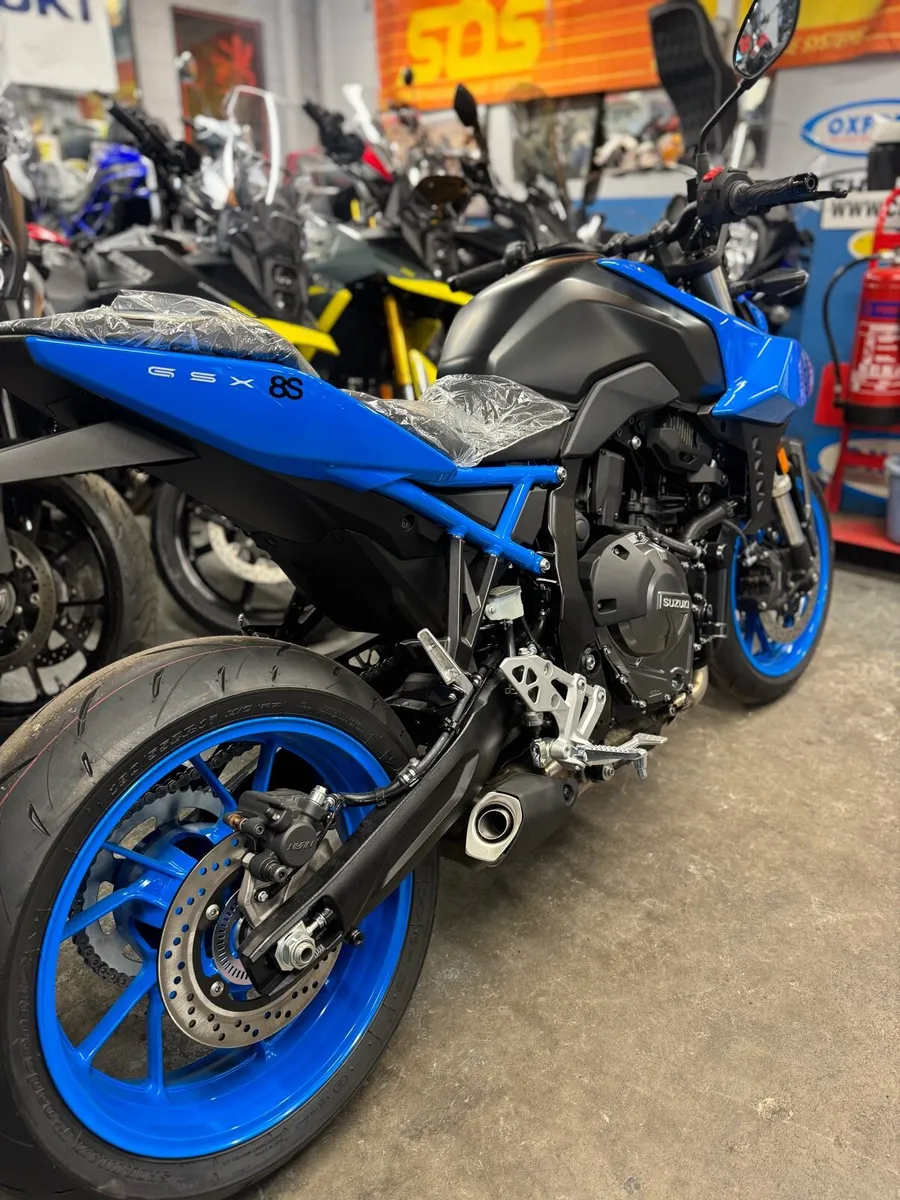 Special Offer! New 252 Suzuki GSX8-S!! - Image 3