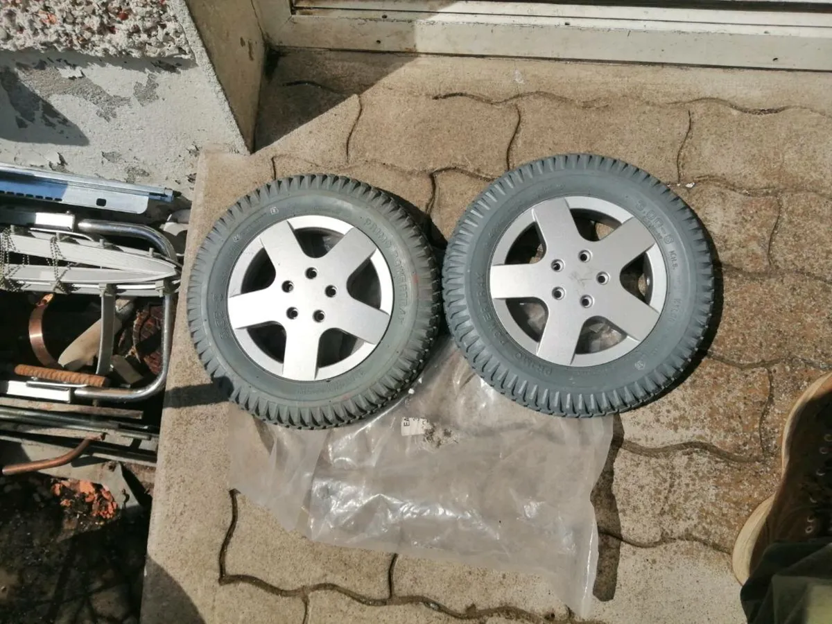 Mobility scooter wheels x - Image 1