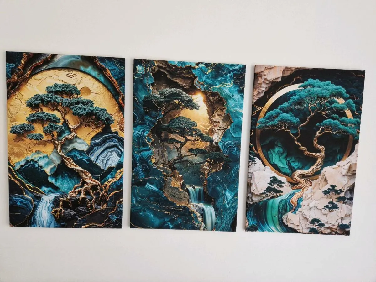 3 canvas 43 cm x 68 cm each - Image 1