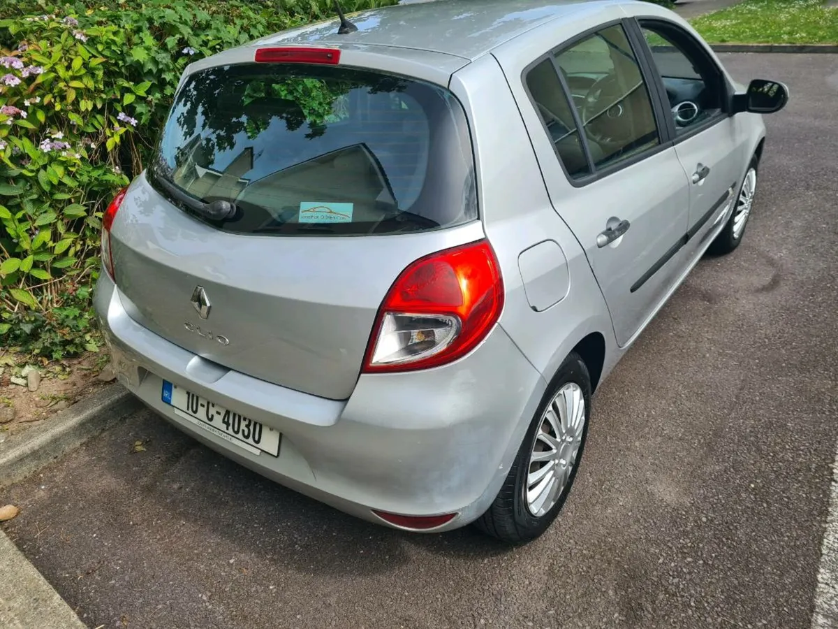 Renault Clio 2010 1.1petrol - Image 4