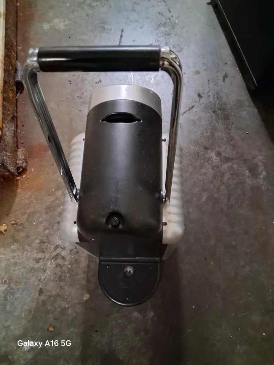 Broken coffee machines - Image 2