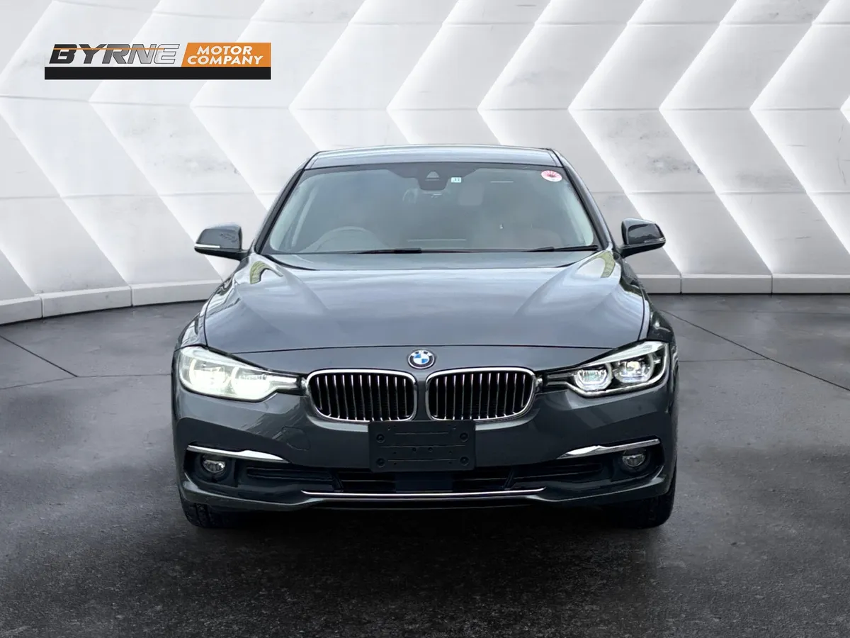 BMW 320D LUXURY AUTO, 2017 - Image 4