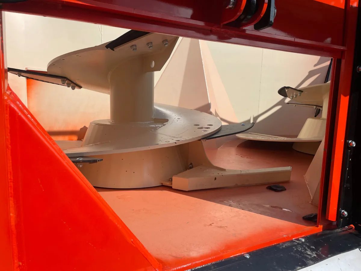 New Abbey VF1500 Twin Feeder - Image 2