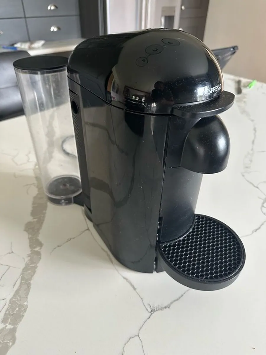 Nespresso Vertuo Coffee Machine & 80 Pod Rack - Image 4