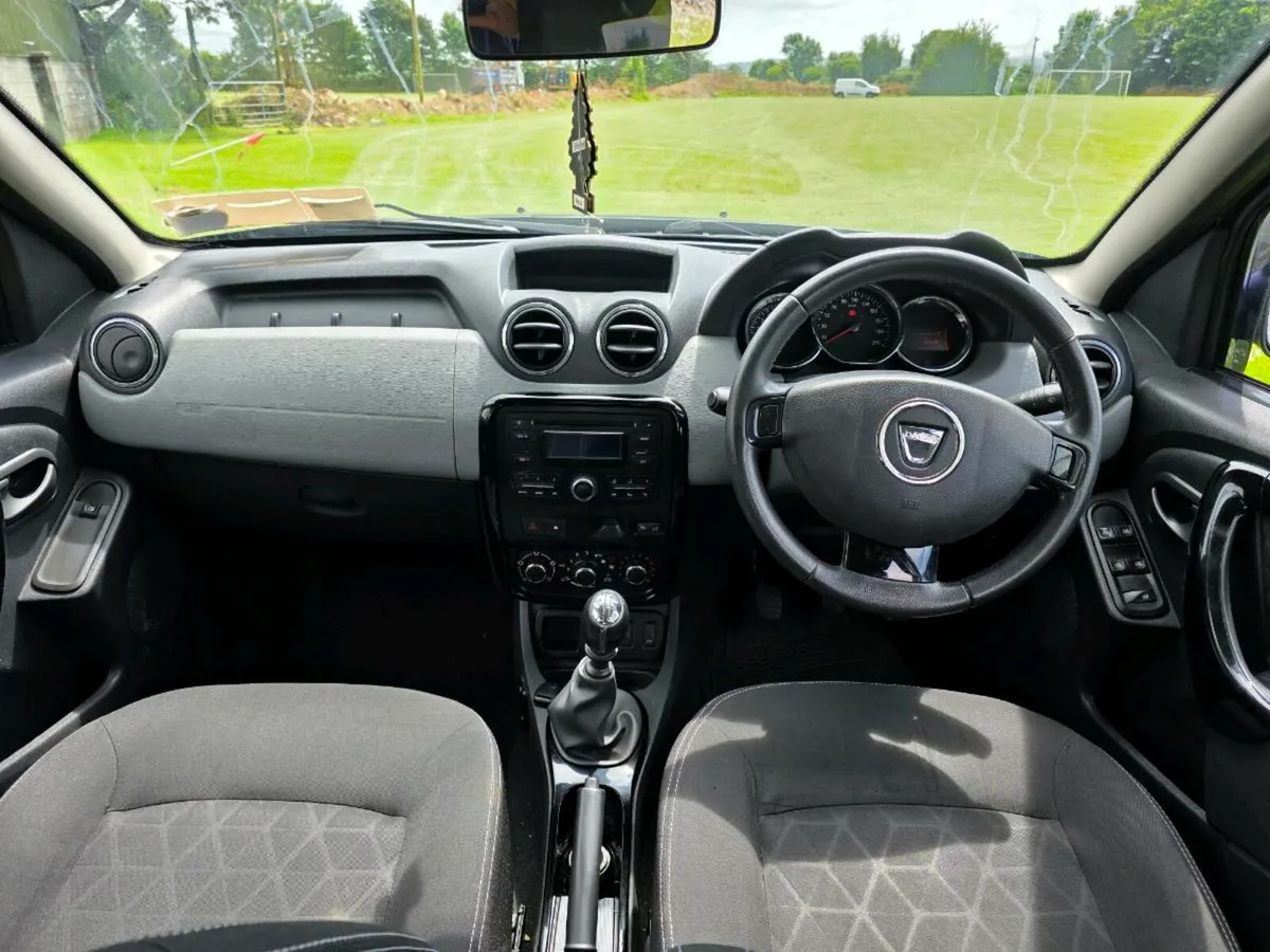 Dacia Duster SIGNATURE 1.5 DCI - Image 3