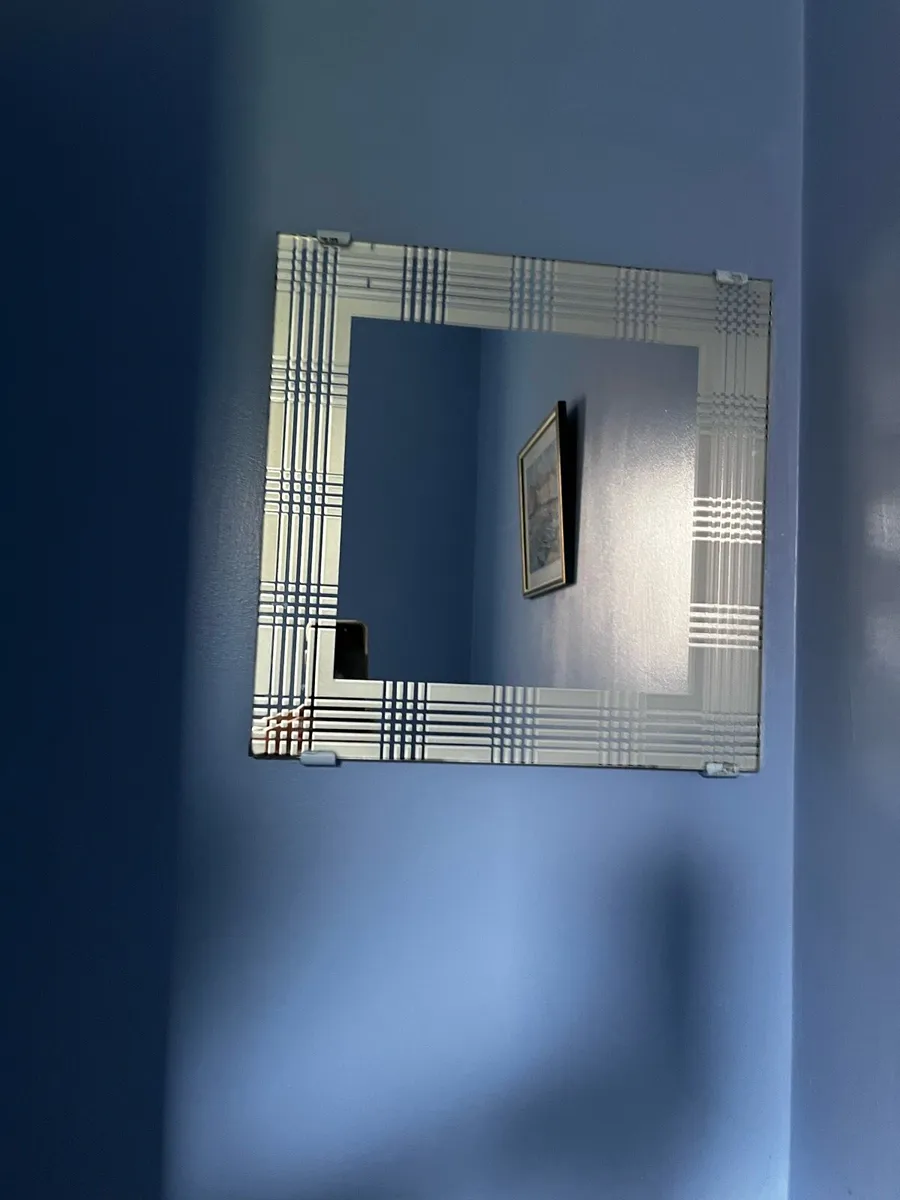 Small mirror