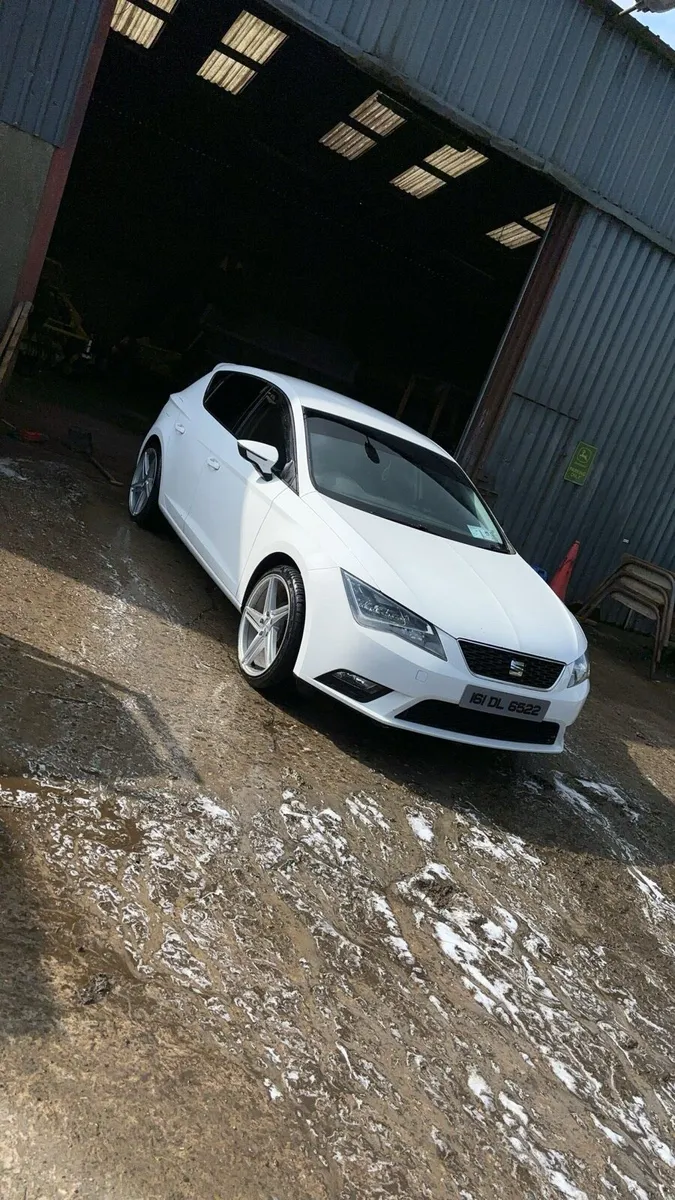 Seat Leon 2016 - Image 1