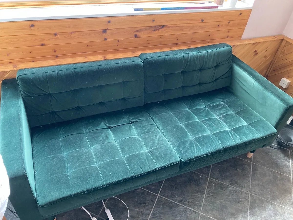 Landskrona Sofa in Green - Image 2
