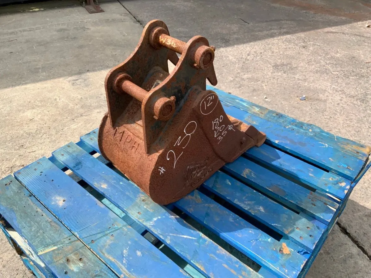 12" RHINOX MINI DIGGER BUCKET.....35mm PINS....23 - Image 2