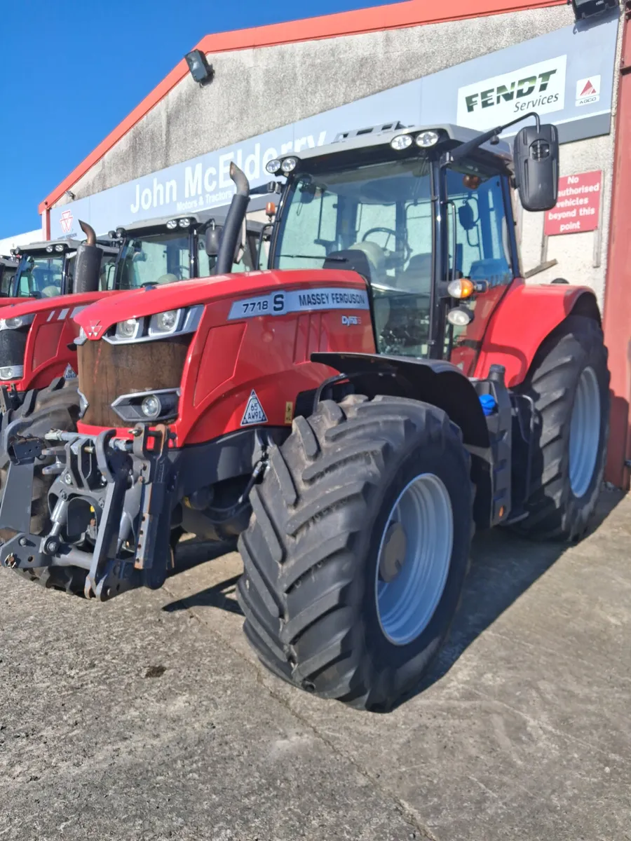 Massey Ferguson 7718 - Image 1