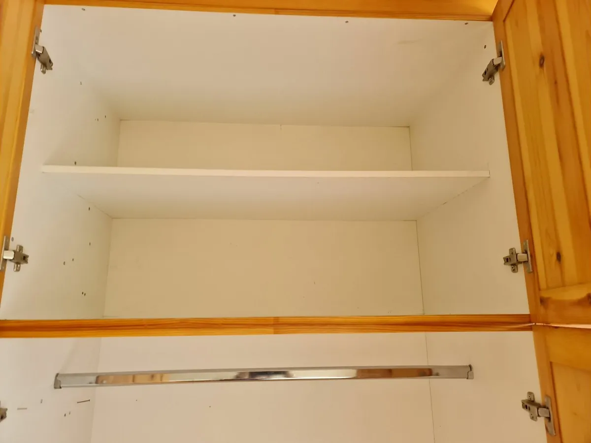 Fitted wardrobe - Image 2