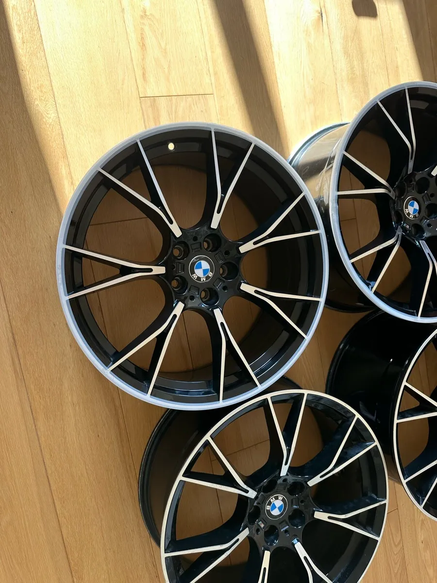BMW G30 20” M Sport Alloys - Image 4