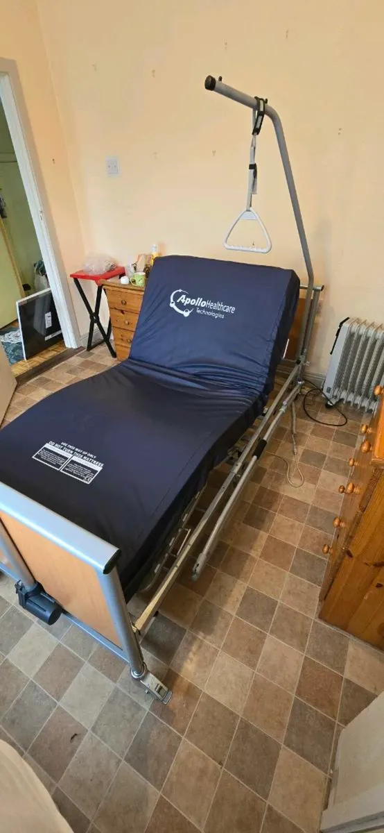 Appolo Healthcare Bed / Profile Bed / Hospital Ned - Image 1