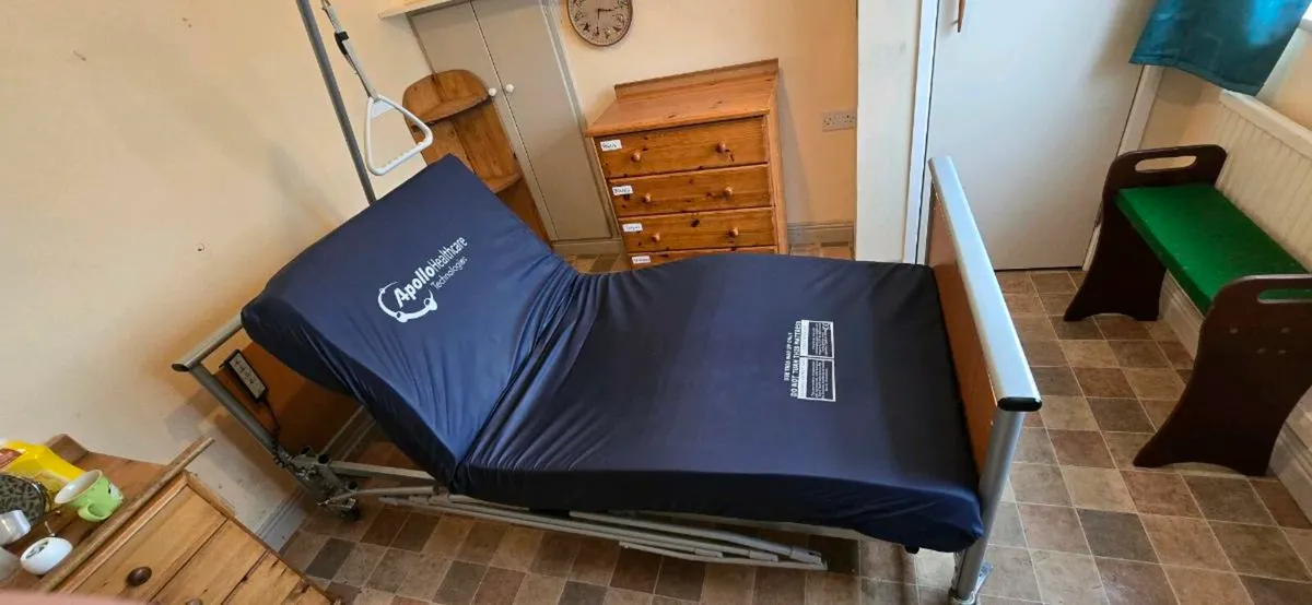 Appolo Healthcare Bed / Profile Bed / Hospital Ned - Image 4