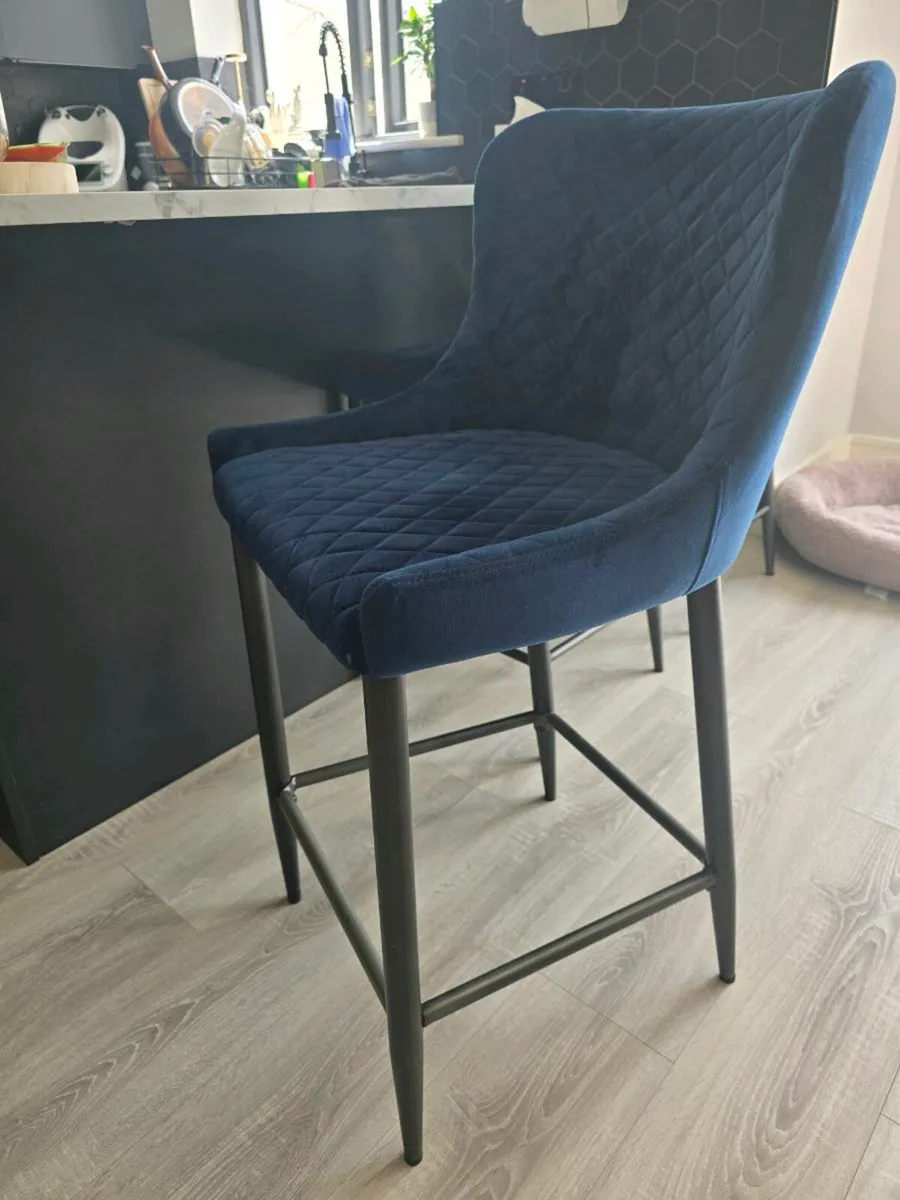 EZliving 3 Ottowa blue velvet bar stools - Image 1