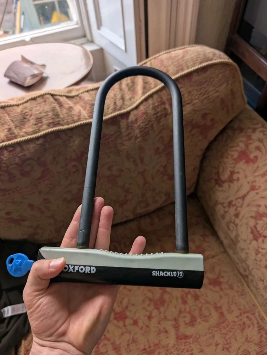 Bike lock +2 keys - Image 1