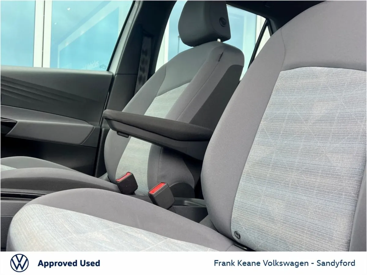 Volkswagen ID.3  life  145HP Pro 58kwh Battery Au - Image 4