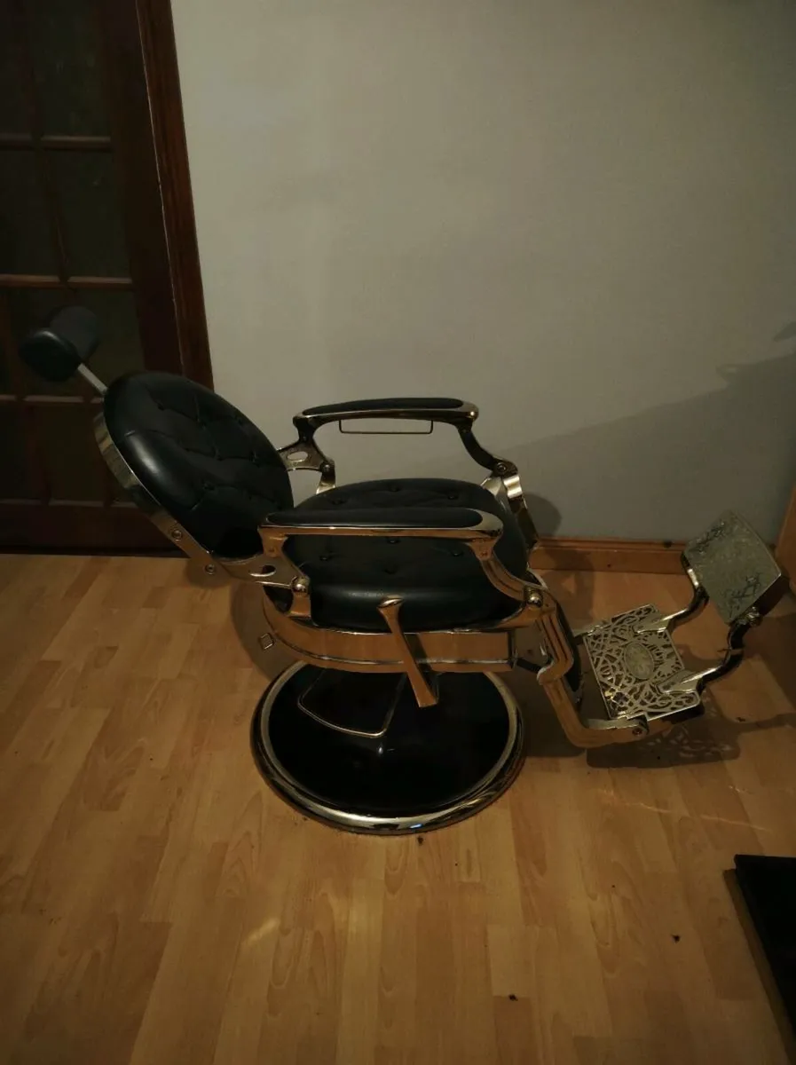 Barber chair - Image 3