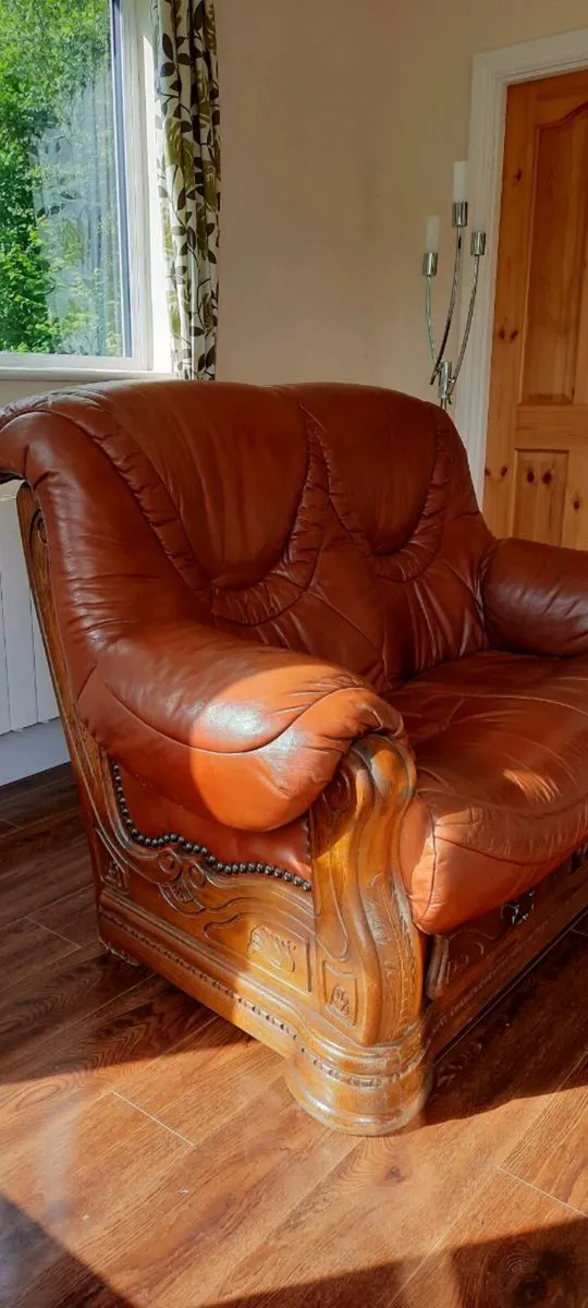 Italian leather 2 seater sofa - Image 2