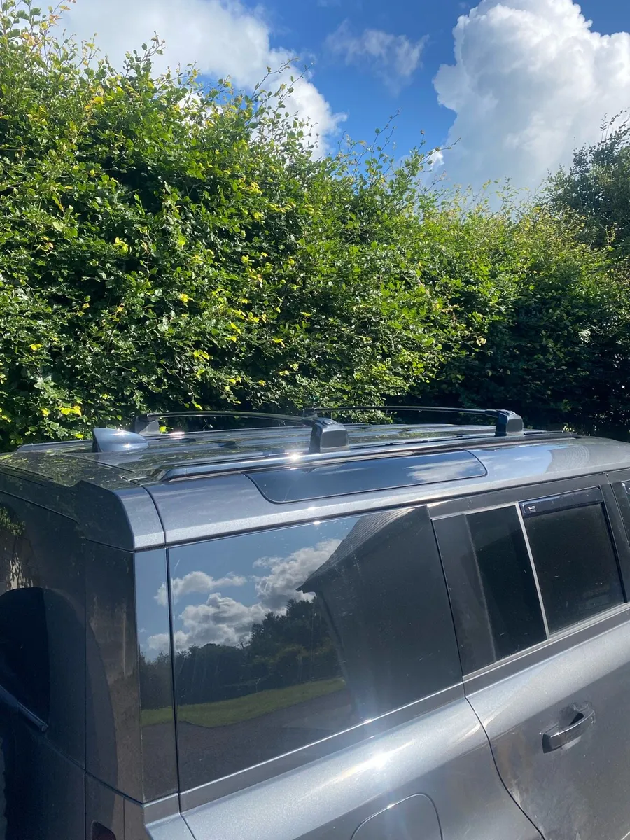 Landrover Defender Black Roofbars - Image 3
