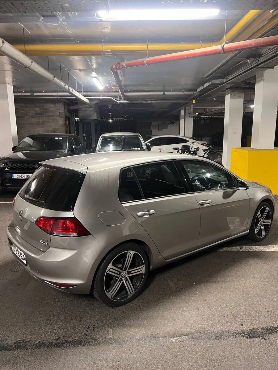 Volkswagen Golf Trendline - Image 4