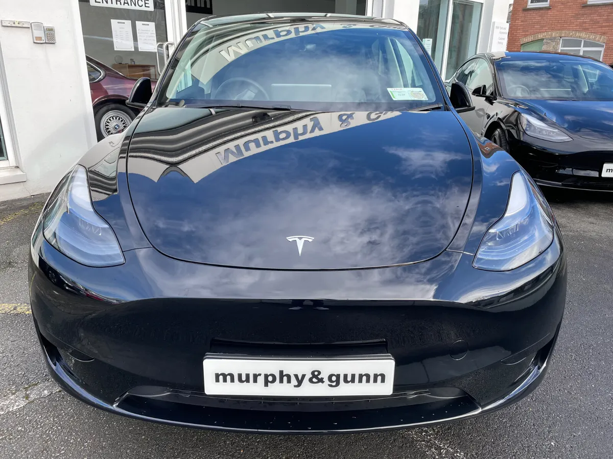 Tesla Model Y 2024 - Image 2