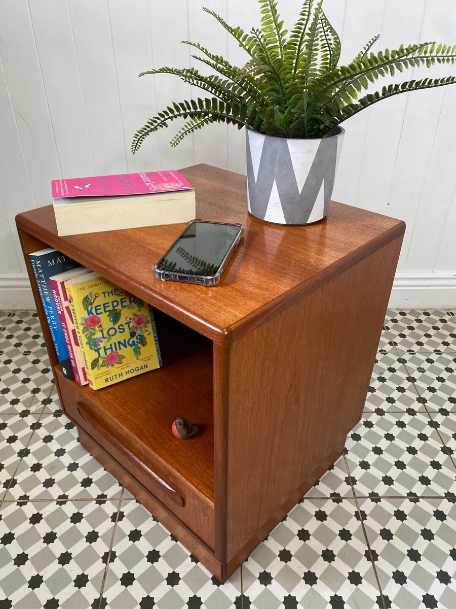 Mid Century G Plan Beside Table / Chest - Image 3