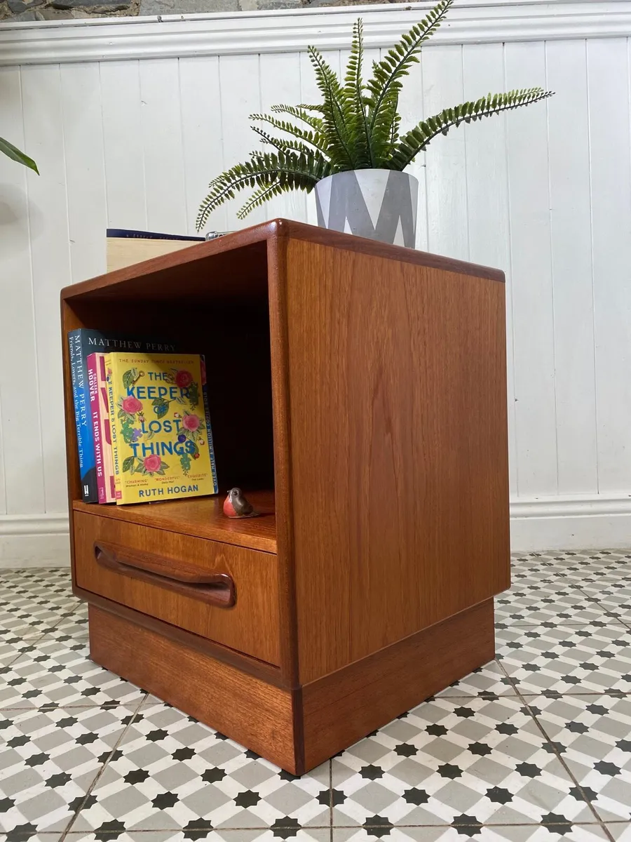 Mid Century G Plan Beside Table / Chest - Image 4