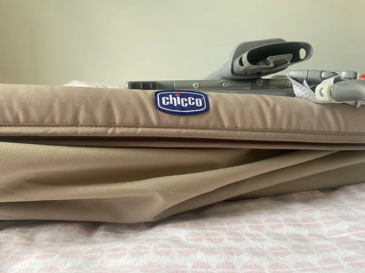 Chicco next to me cot - Image 3