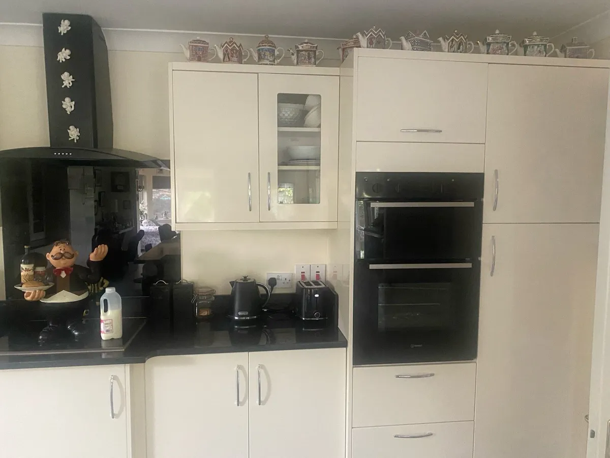 Full Kitchen with Black Granite Worktops - Image 2