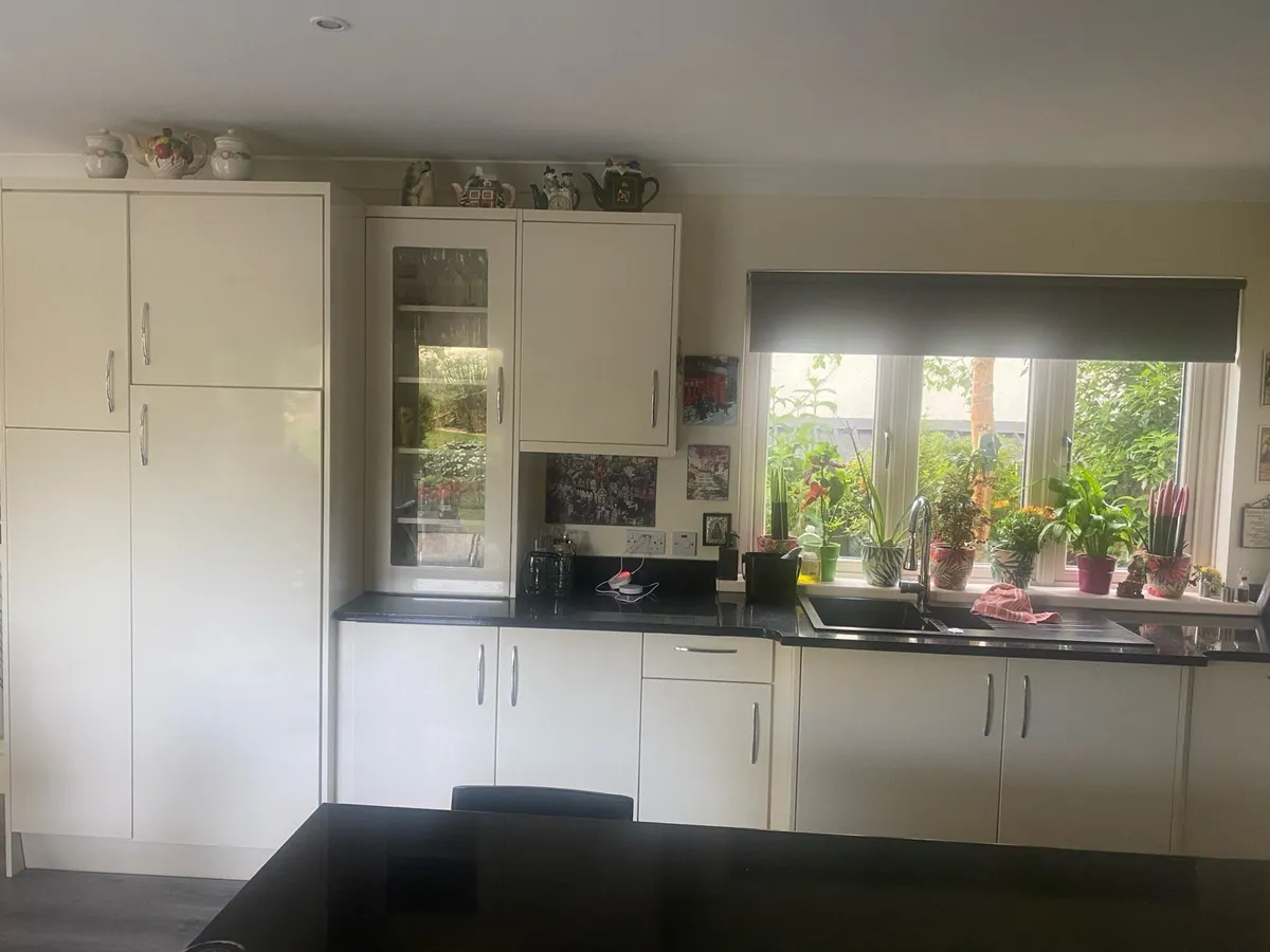 Full Kitchen with Black Granite Worktops - Image 4