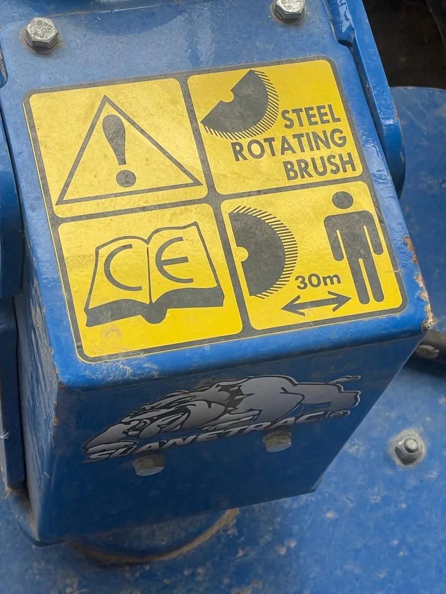 Slanetrac RB80 mini digger block paving brush - Image 3