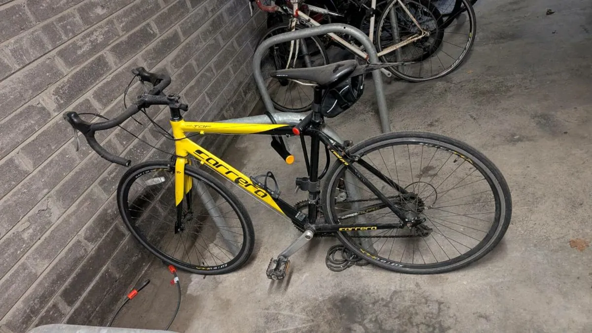 Road bike - Image 1
