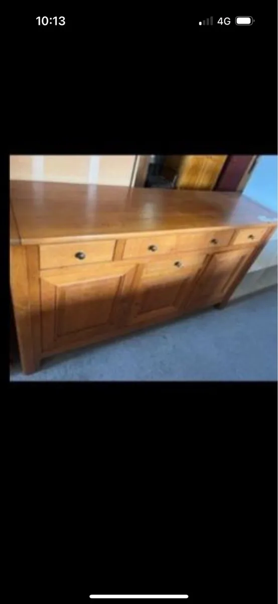 Oak sideboard - Image 1