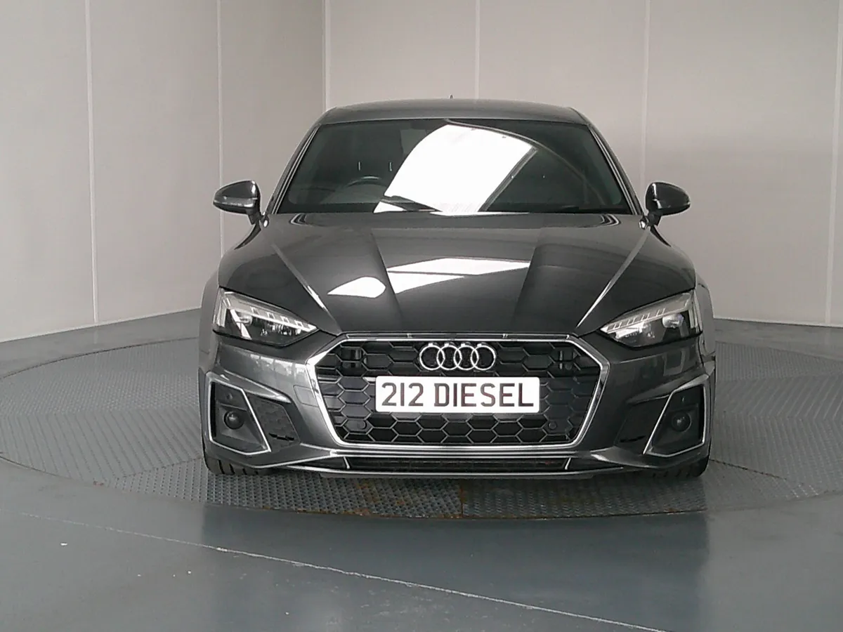 Audi A5 2021 - Image 2