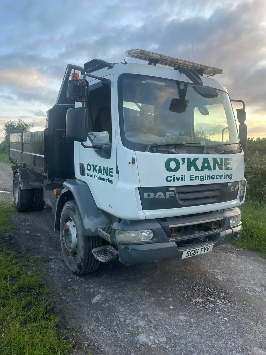 2011 Daf LF55 220 Tipper - Image 1