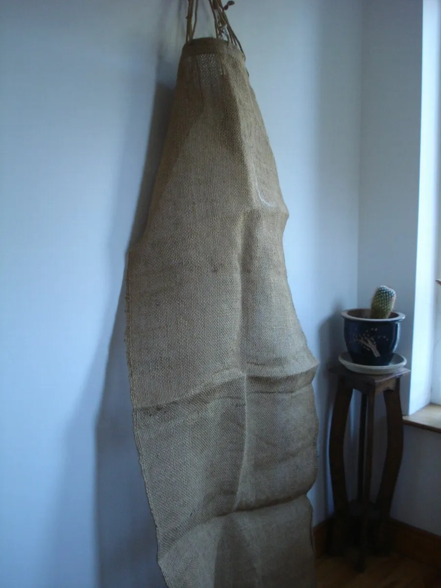 VINTAGE STYLE SACK CLOTH HAMMOCK. - Image 2