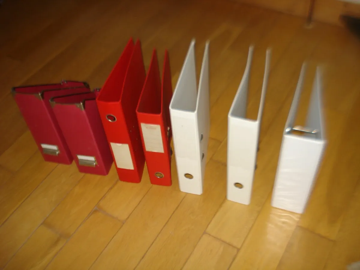 7 LEVER ARCH FILES. - Image 1