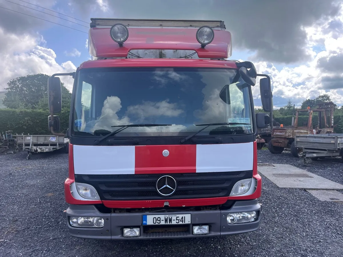 Mercedes 1018 - Image 2