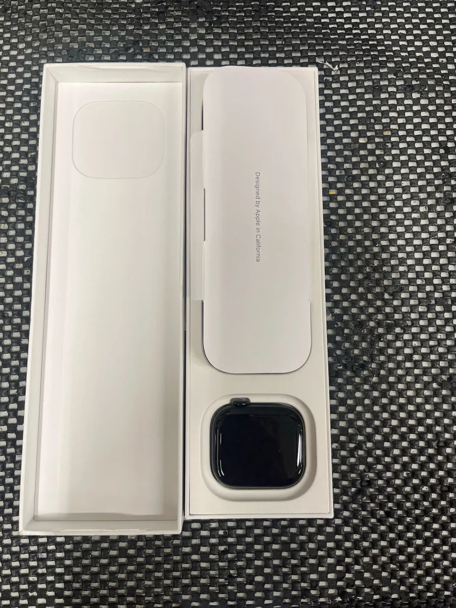 Apple Watch Series 10 - Image 2