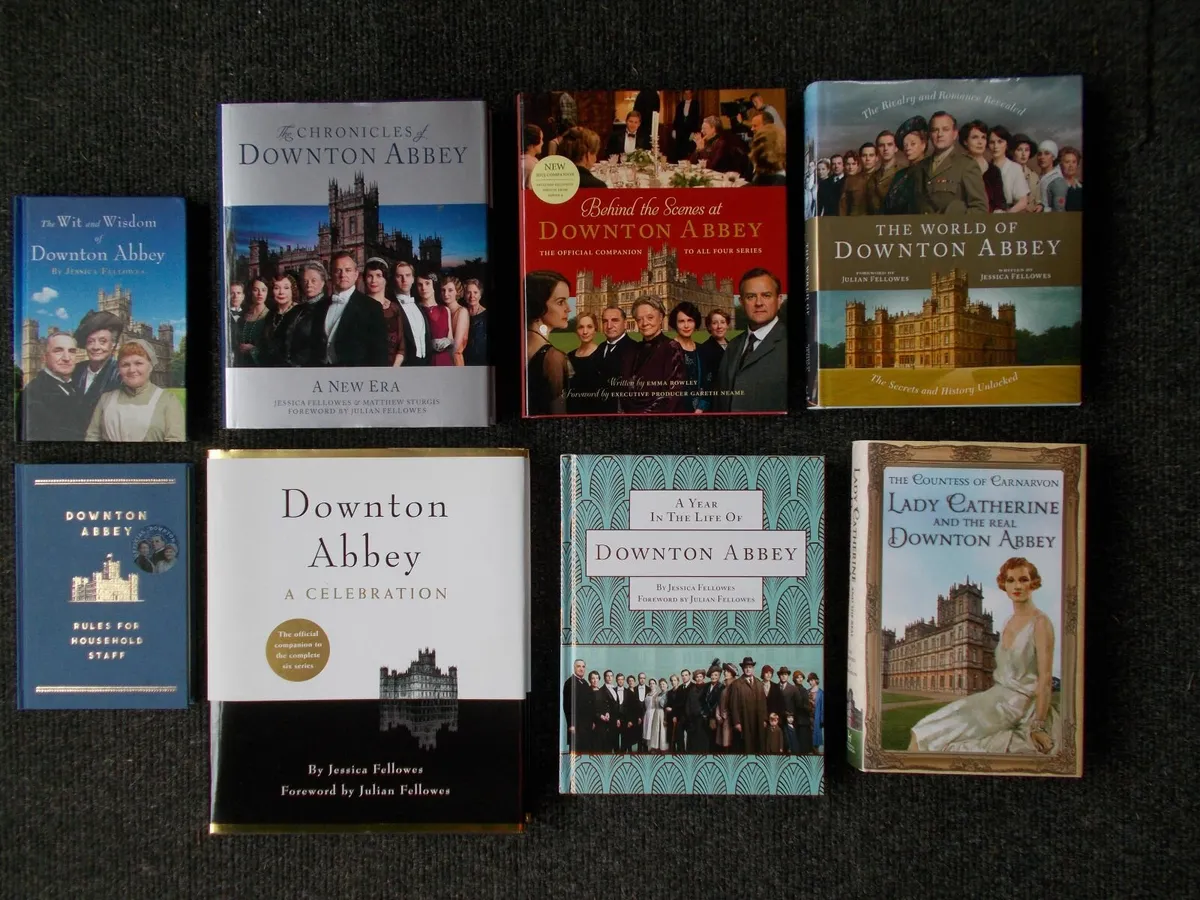 Lot of 8 Downton Abbey Books *NEW* - Image 1