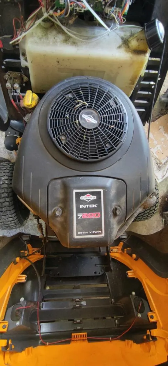 Ride-on mower - Image 4