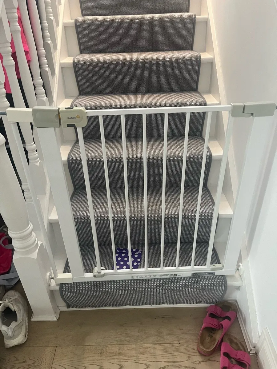 Stair gates x3 - Image 1