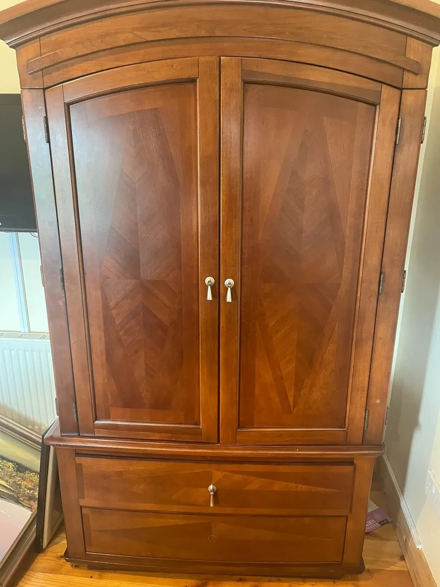 furniture - Image 3