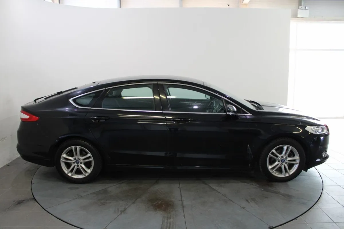 Ford Mondeo 1.5tdci 120PS Zetec - Image 3
